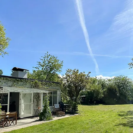 Architectural Gem In Near The Holiday home *
